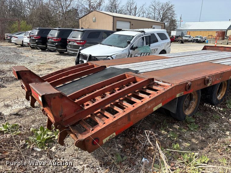 image for item DY0411 1995 Talbert equipment trailer