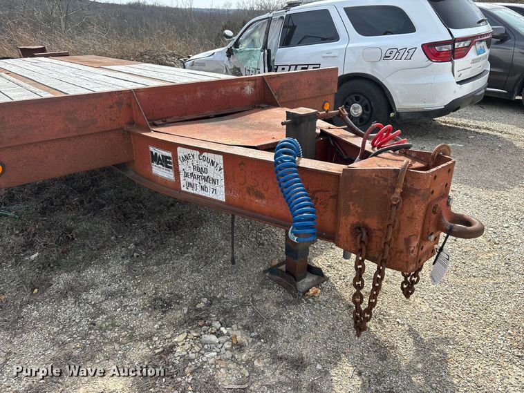 image for item DY0411 1995 Talbert equipment trailer