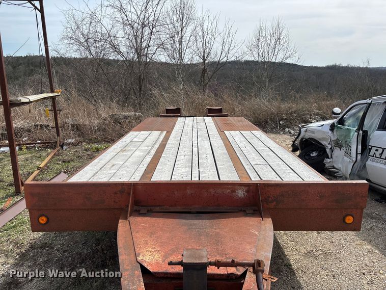 image for item DY0411 1995 Talbert equipment trailer