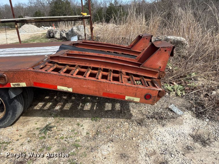 image for item DY0411 1995 Talbert equipment trailer