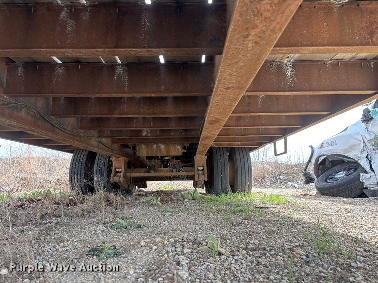 image for item DY0411 1995 Talbert equipment trailer