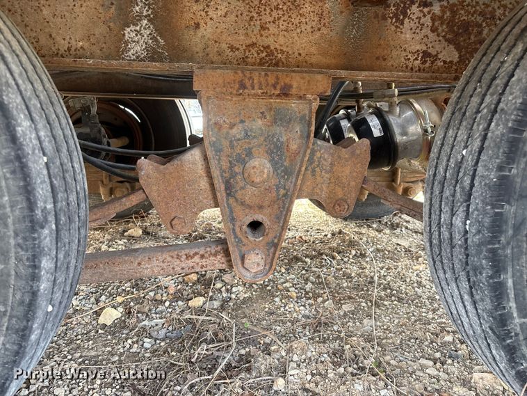 image for item DY0411 1995 Talbert equipment trailer
