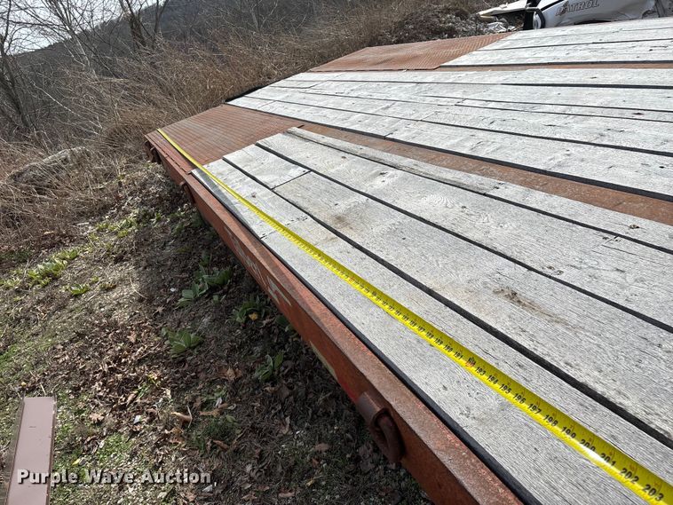 image for item DY0411 1995 Talbert equipment trailer