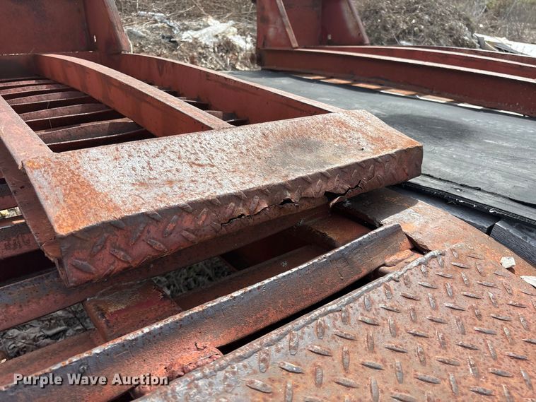 image for item DY0411 1995 Talbert equipment trailer