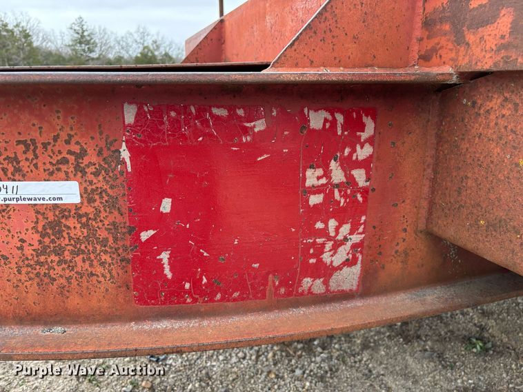 image for item DY0411 1995 Talbert equipment trailer