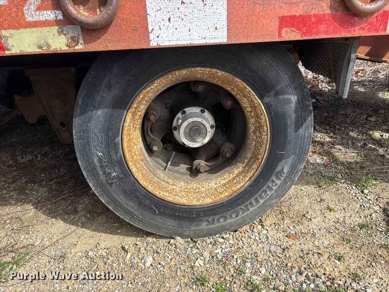 image for item DY0411 1995 Talbert equipment trailer