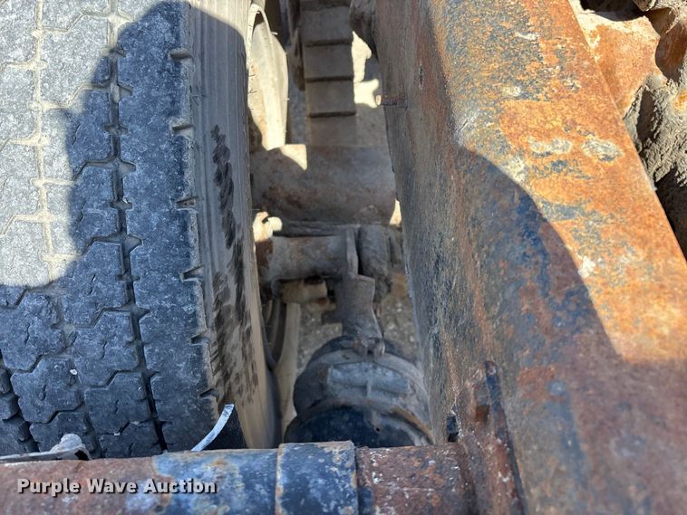 image for item DY0425 1986 Mack RW753 semi truck