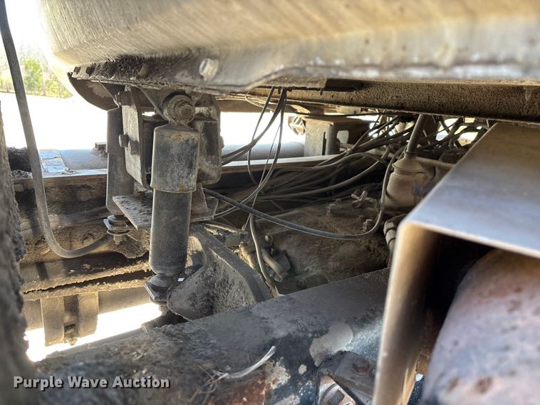 image for item DY0425 1986 Mack RW753 semi truck