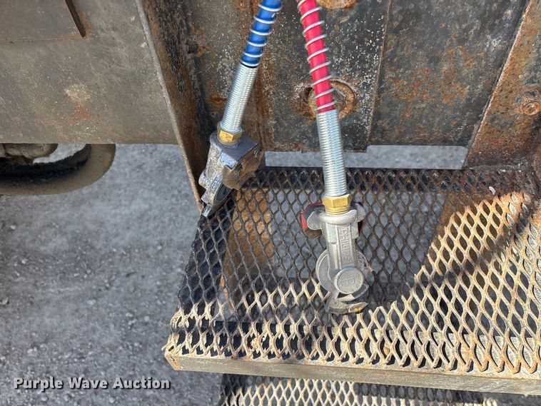 image for item DY0425 1986 Mack RW753 semi truck