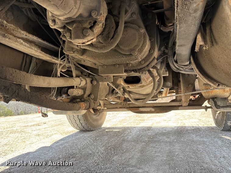 image for item DY0425 1986 Mack RW753 semi truck