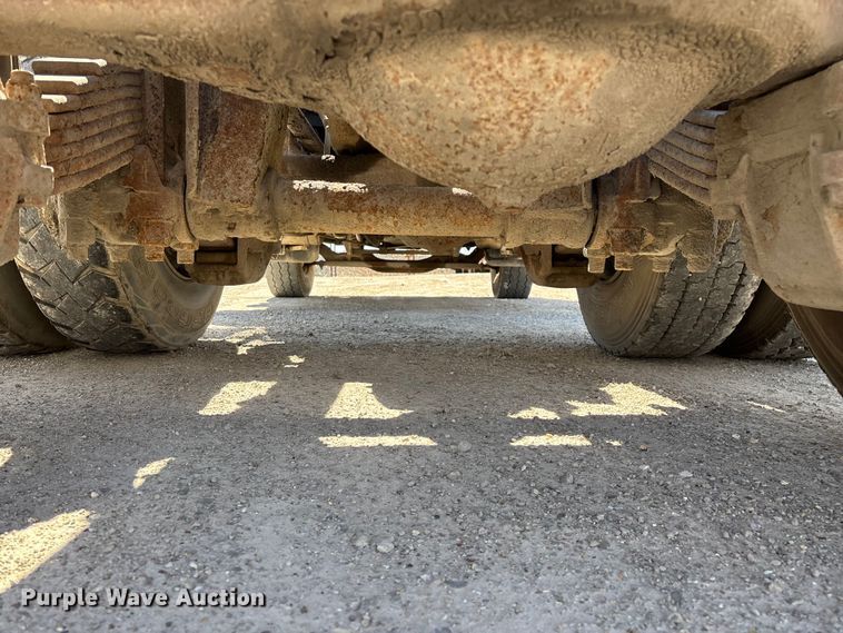 image for item DY0425 1986 Mack RW753 semi truck