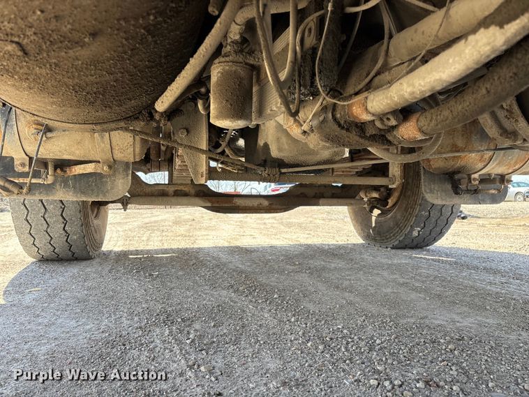 image for item DY0425 1986 Mack RW753 semi truck