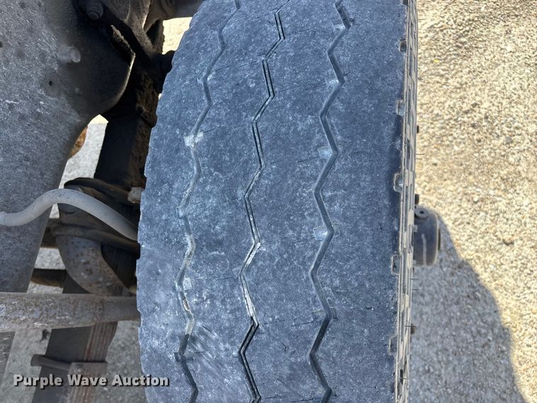 image for item DY0425 1986 Mack RW753 semi truck