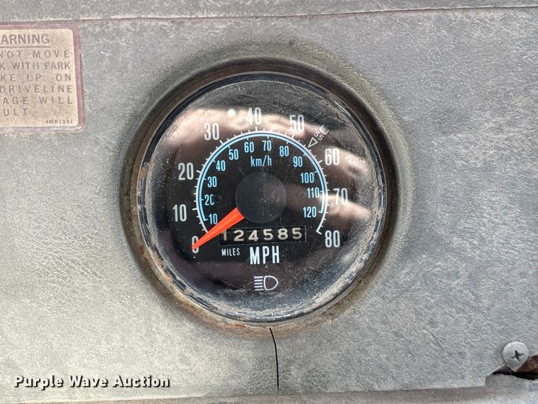 image for item DY0425 1986 Mack RW753 semi truck