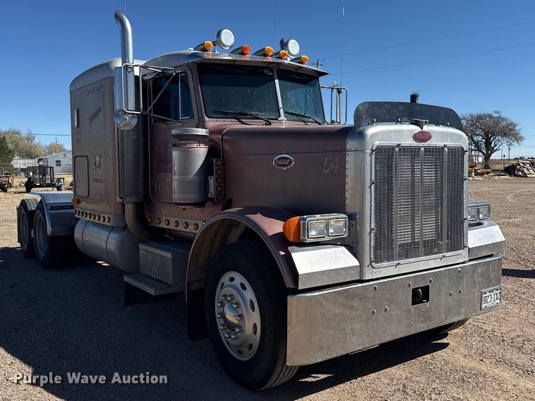 image for item DZ5324 1991 Peterbilt 379 semi truck
