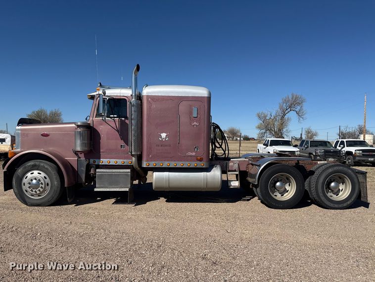 image for item DZ5324 1991 Peterbilt 379 semi truck