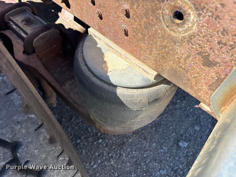 image for item DZ5324 1991 Peterbilt 379 semi truck