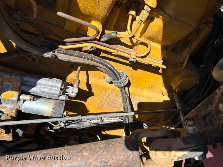 image for item DZ5324 1991 Peterbilt 379 semi truck