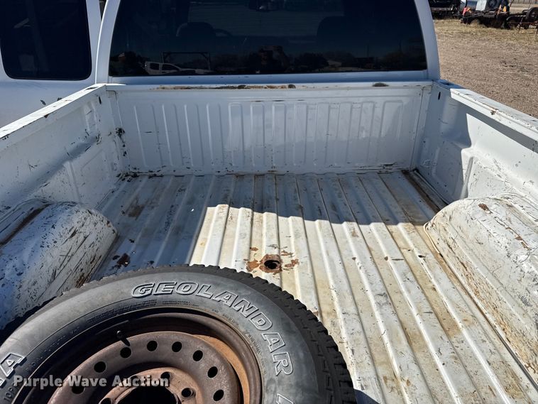 image for item DZ5325 2006 Chevrolet Silverado 2500HD Crew Cab pickup truck