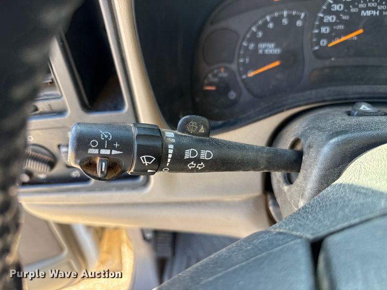 image for item DZ5325 2006 Chevrolet Silverado 2500HD Crew Cab pickup truck