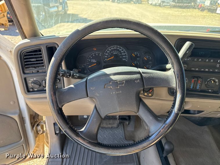 image for item DZ5325 2006 Chevrolet Silverado 2500HD Crew Cab pickup truck