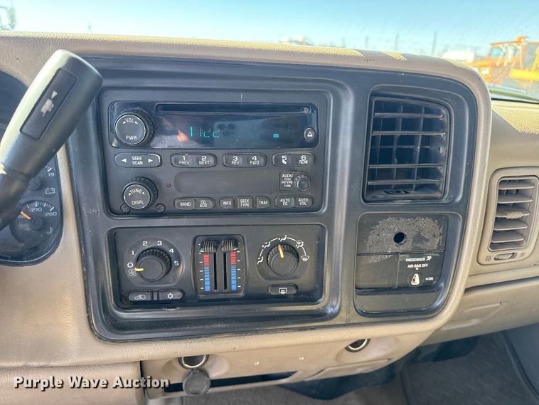 image for item DZ5325 2006 Chevrolet Silverado 2500HD Crew Cab pickup truck