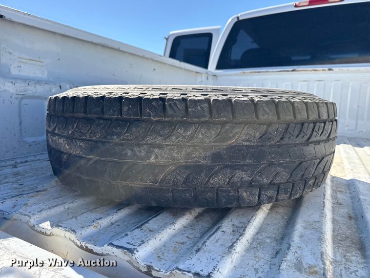 image for item DZ5325 2006 Chevrolet Silverado 2500HD Crew Cab pickup truck