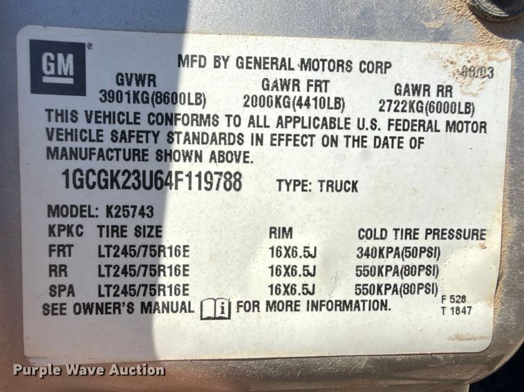 image for item DZ5326 2004 Chevrolet Silverado 2500 Crew Cab pickup truck