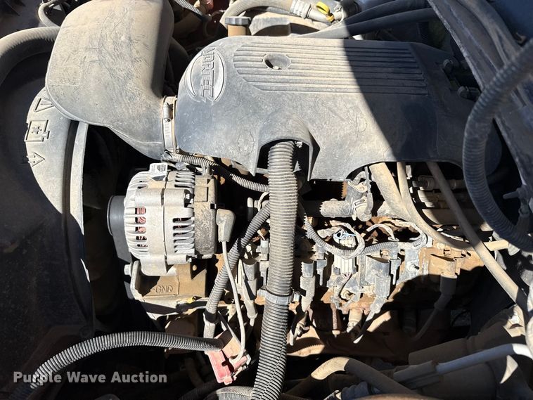 image for item DZ5327 2003 Chevrolet Silverado 2500HD Ext. Cab pickup truck