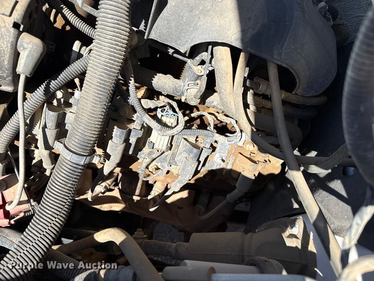 image for item DZ5327 2003 Chevrolet Silverado 2500HD Ext. Cab pickup truck