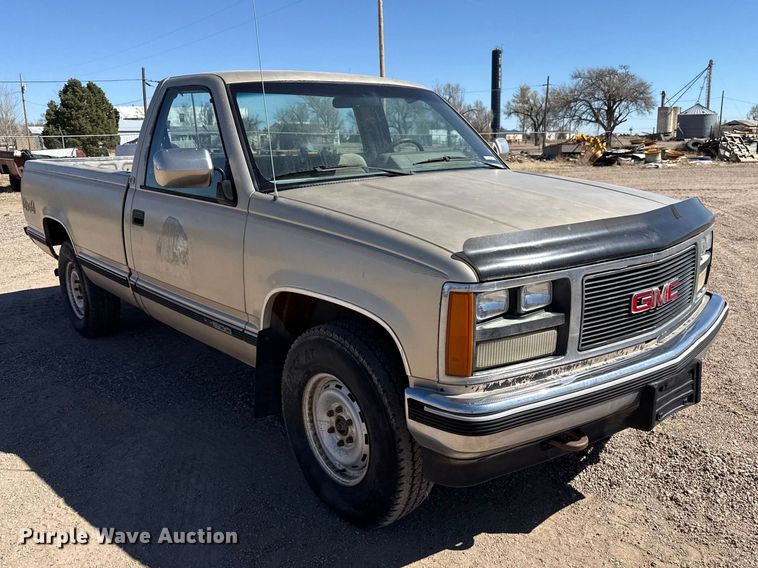 image for item DZ5328 1989 GMC Sierra C1500 pickup truck