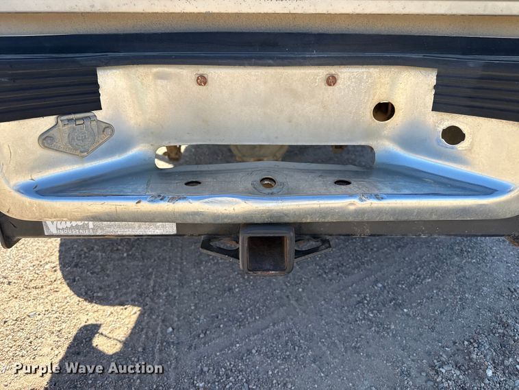 image for item DZ5328 1989 GMC Sierra C1500 pickup truck