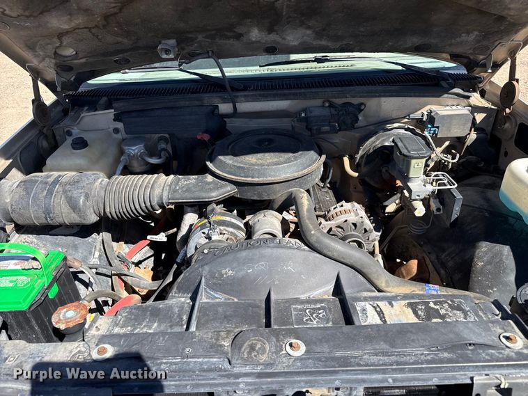 image for item DZ5328 1989 GMC Sierra C1500 pickup truck