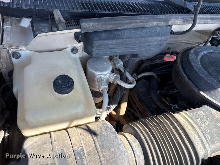 image for item DZ5328 1989 GMC Sierra C1500 pickup truck