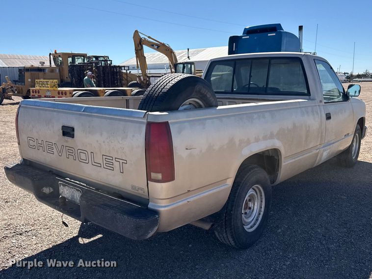 image for item DZ5329 1988 Chevrolet C1500 pickup truck