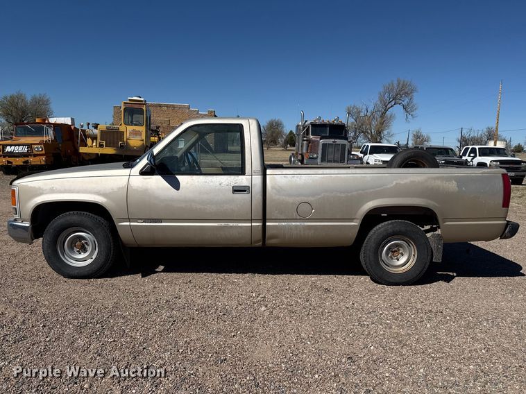 image for item DZ5329 1988 Chevrolet C1500 pickup truck