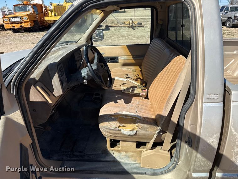 image for item DZ5329 1988 Chevrolet C1500 pickup truck
