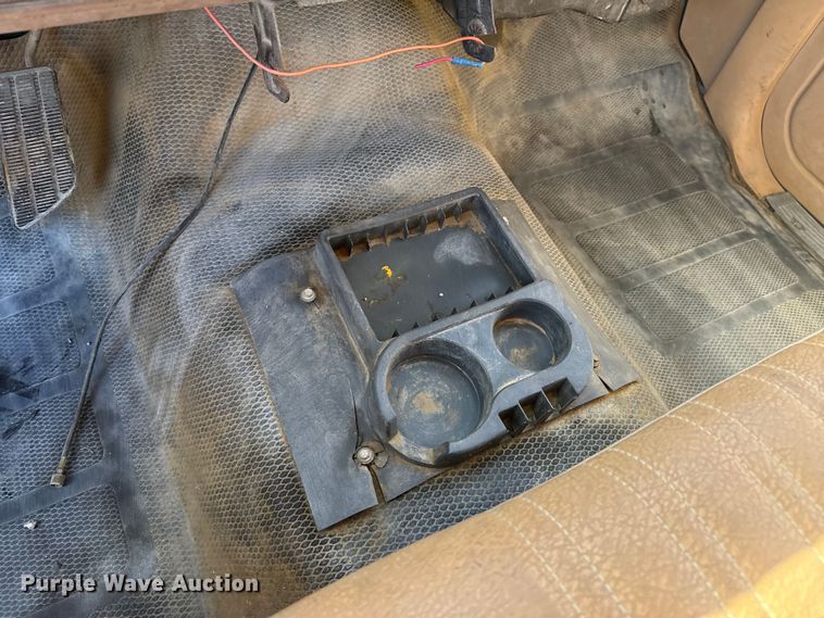 image for item DZ5329 1988 Chevrolet C1500 pickup truck