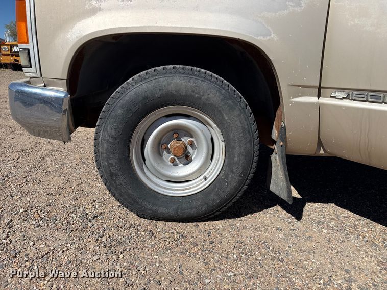 image for item DZ5329 1988 Chevrolet C1500 pickup truck