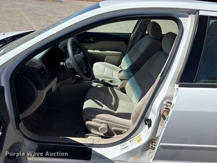 image for item DZ5330 2007 Ford Fusion 