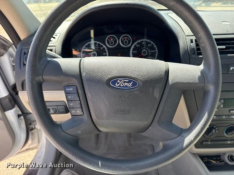 image for item DZ5330 2007 Ford Fusion 