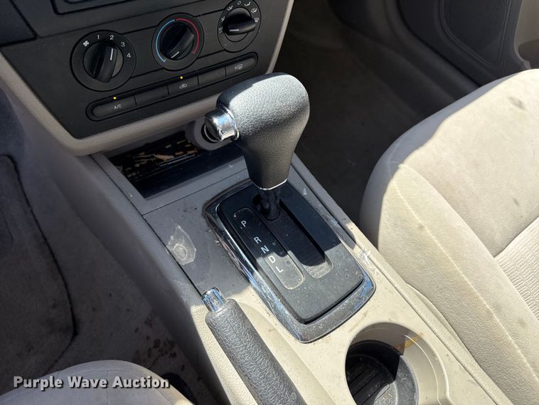 image for item DZ5330 2007 Ford Fusion 