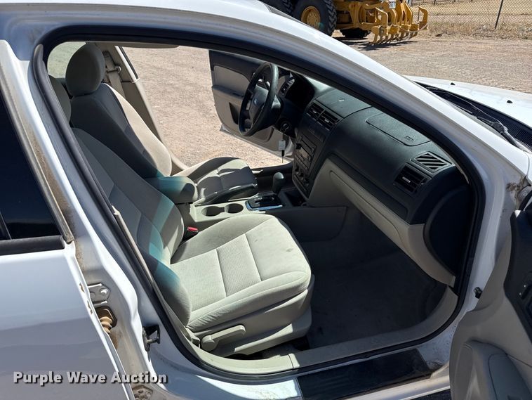 image for item DZ5330 2007 Ford Fusion 