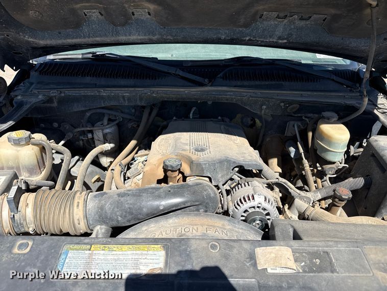 image for item DZ5331 2001 Chevrolet Silverado 2500HD Ext. Cab pickup truck