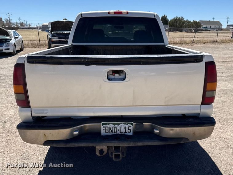 image for item DZ5333 2002 Chevrolet Silverado 1500 Crew Cab pickup truck