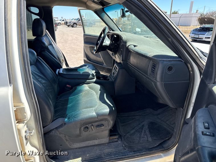 image for item DZ5333 2002 Chevrolet Silverado 1500 Crew Cab pickup truck