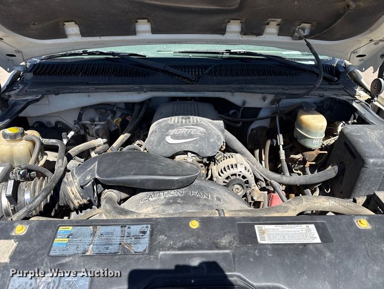 image for item DZ5333 2002 Chevrolet Silverado 1500 Crew Cab pickup truck