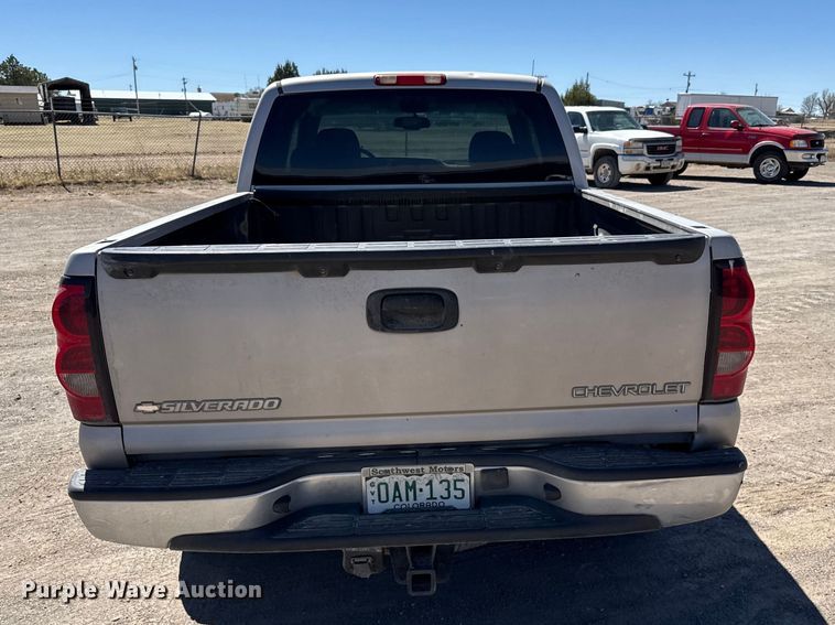image for item DZ5334 2005 Chevrolet Silverado 1500 Ext. Cab pickup truck