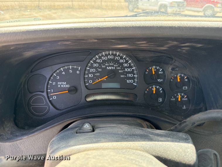 image for item DZ5334 2005 Chevrolet Silverado 1500 Ext. Cab pickup truck