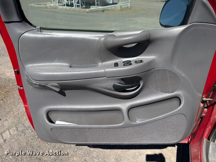 image for item DZ5336 1997 Ford F150 Ext. Cab pickup truck